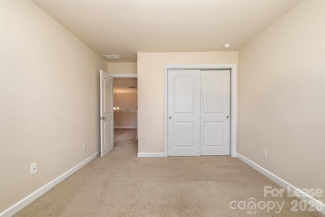 Building Photo - 9320 Glenburn Ln