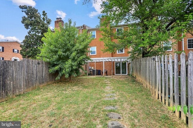 Building Photo - 123 Davis Ave SW