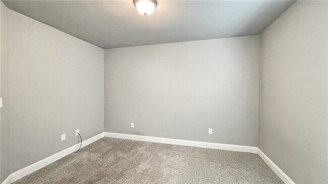 Building Photo - 1702 S K Pl
