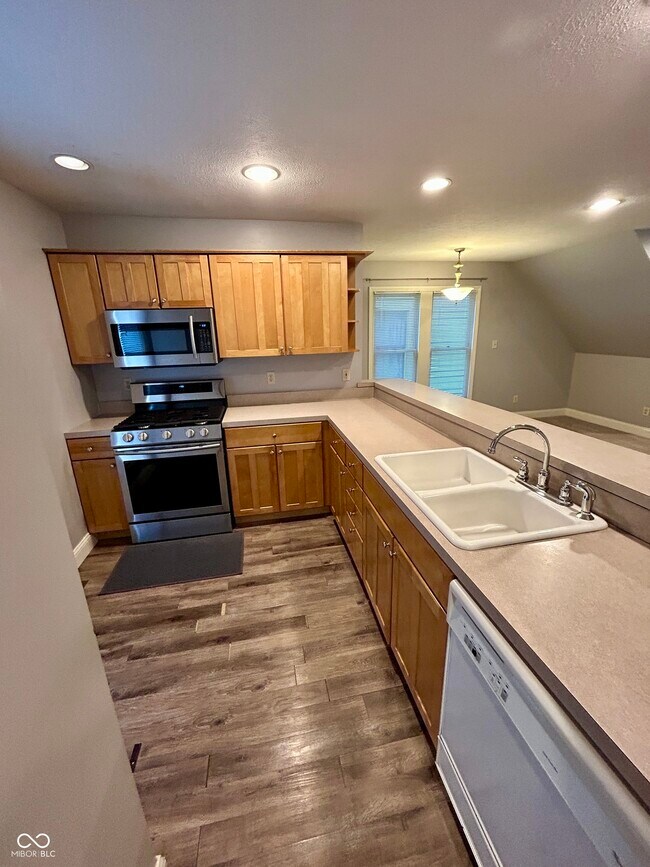 Building Photo - 2049 Alabama St