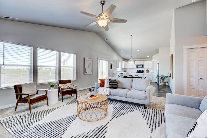 Primary Photo - 5280 West Grand Rapids St