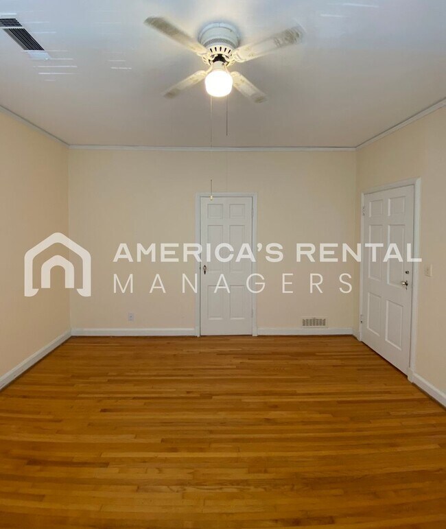 Building Photo - Great Duplex Available for Rent in Montgom...