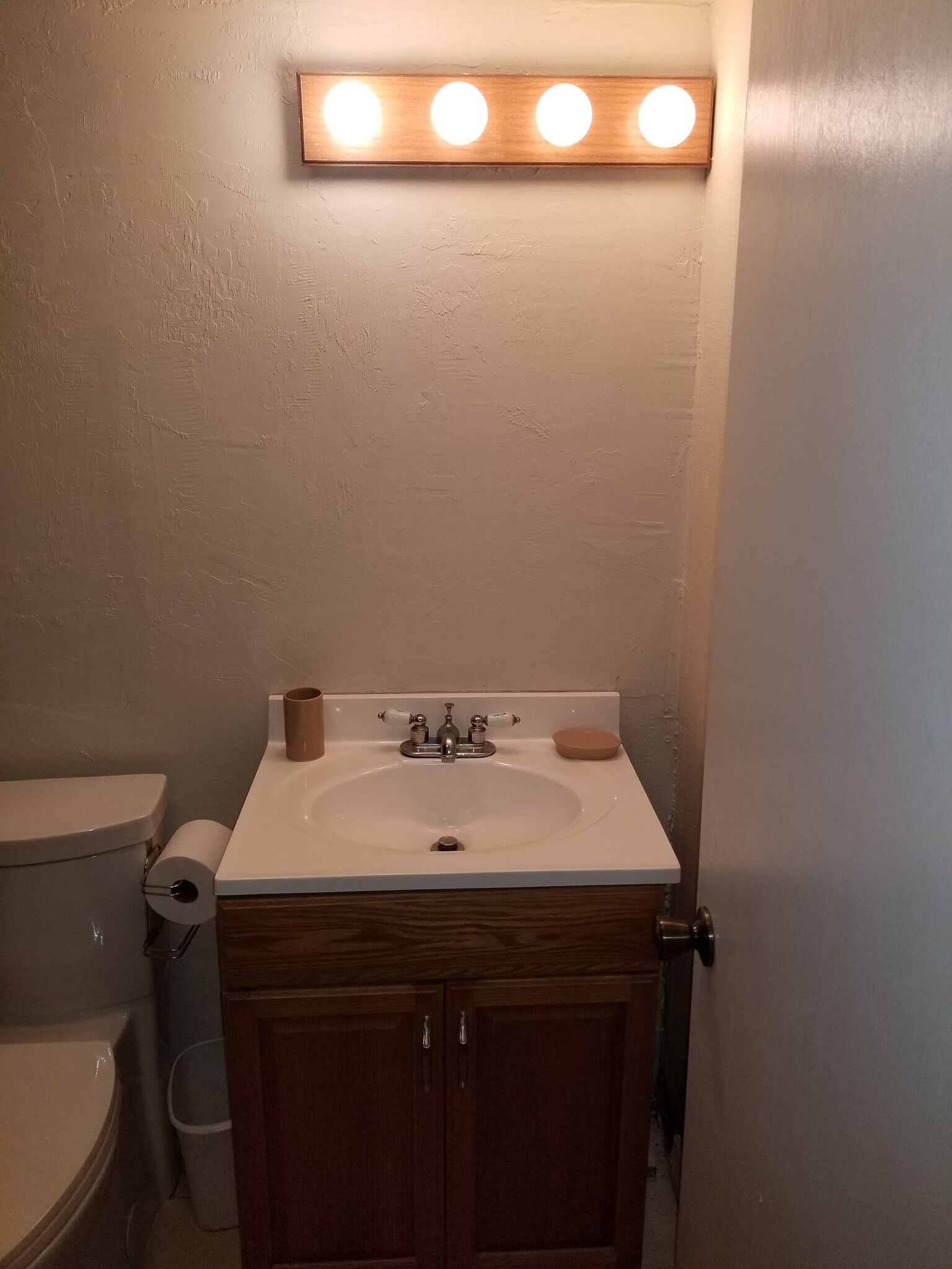 Building Photo - 300 Salem Ave NW