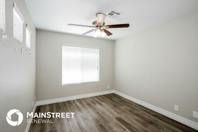 Building Photo - 5909 Arrowleaf St