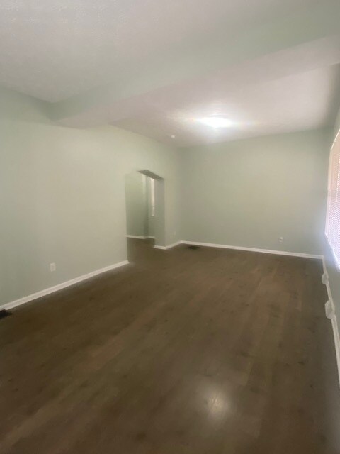 Building Photo - 1036 Oakwood Ave