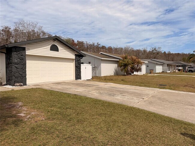 Building Photo - 106 W Cedarwood Cir