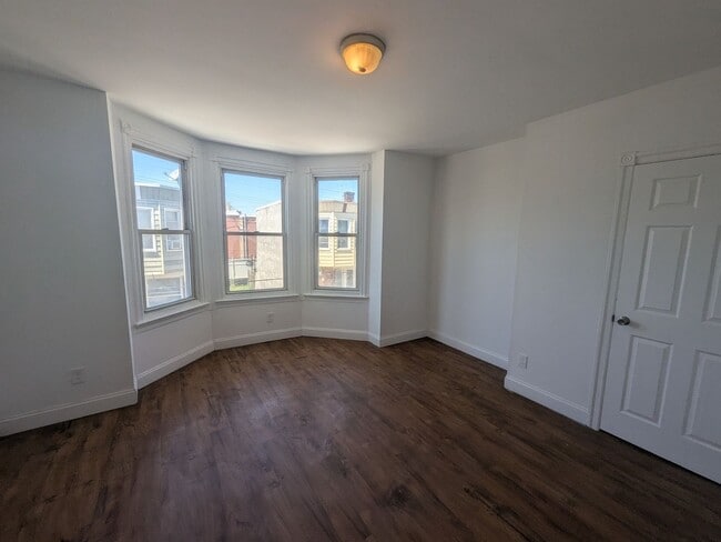 Building Photo - Updated Home - Nicetown
