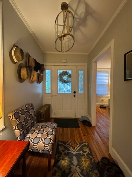 Front Entryway - 15 Court St