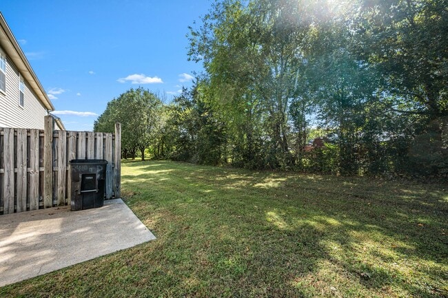 Building Photo - Hamlet Square Townhomes Unit 2410D