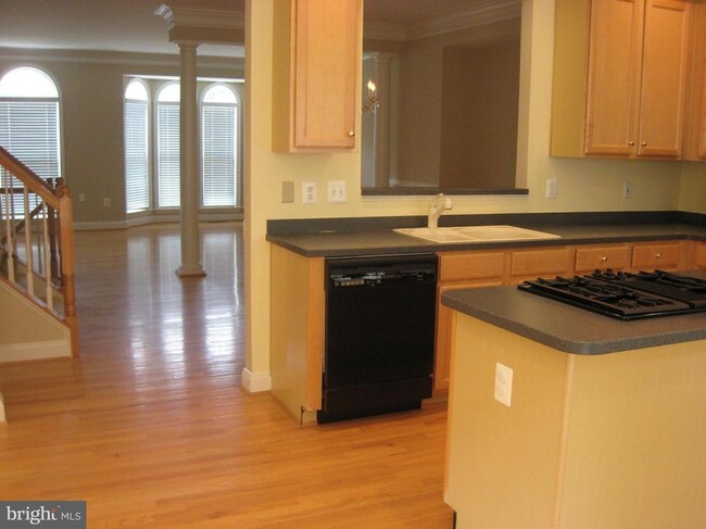 Building Photo - 12021 Treeline Way