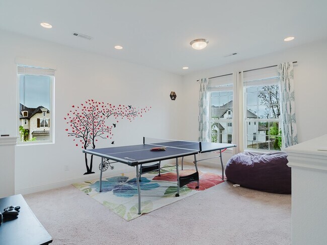 Building Photo - 5201 SW Kemptown Pl