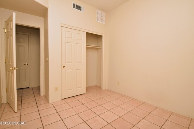 Building Photo - 2934 N Cardell Cir