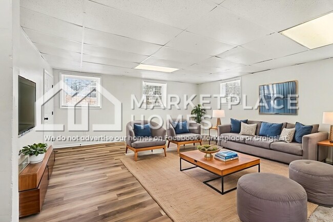 Building Photo - 3963 Rockey Valley Dr