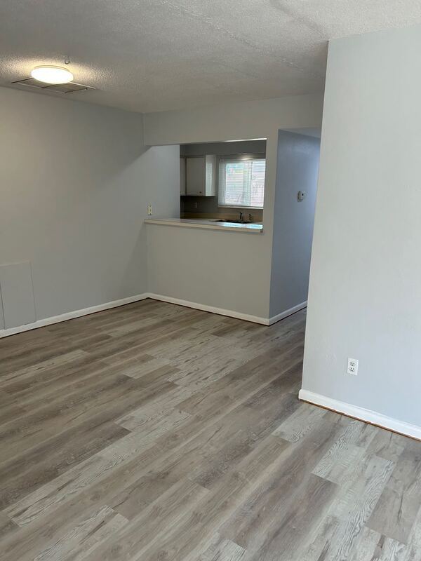 Building Photo - 4919 Vincennes St