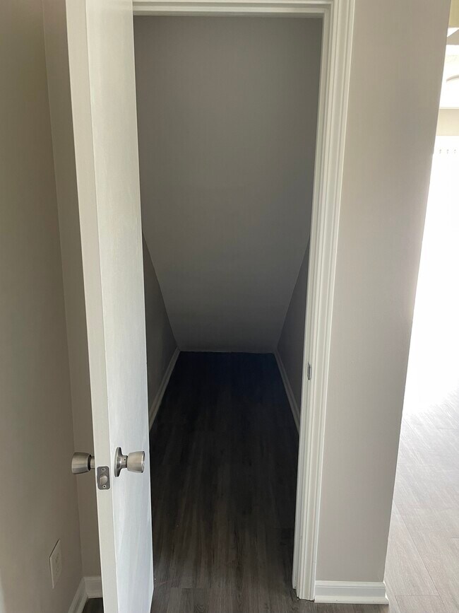 Building Photo - 5617-5623 NW 66th Terrace