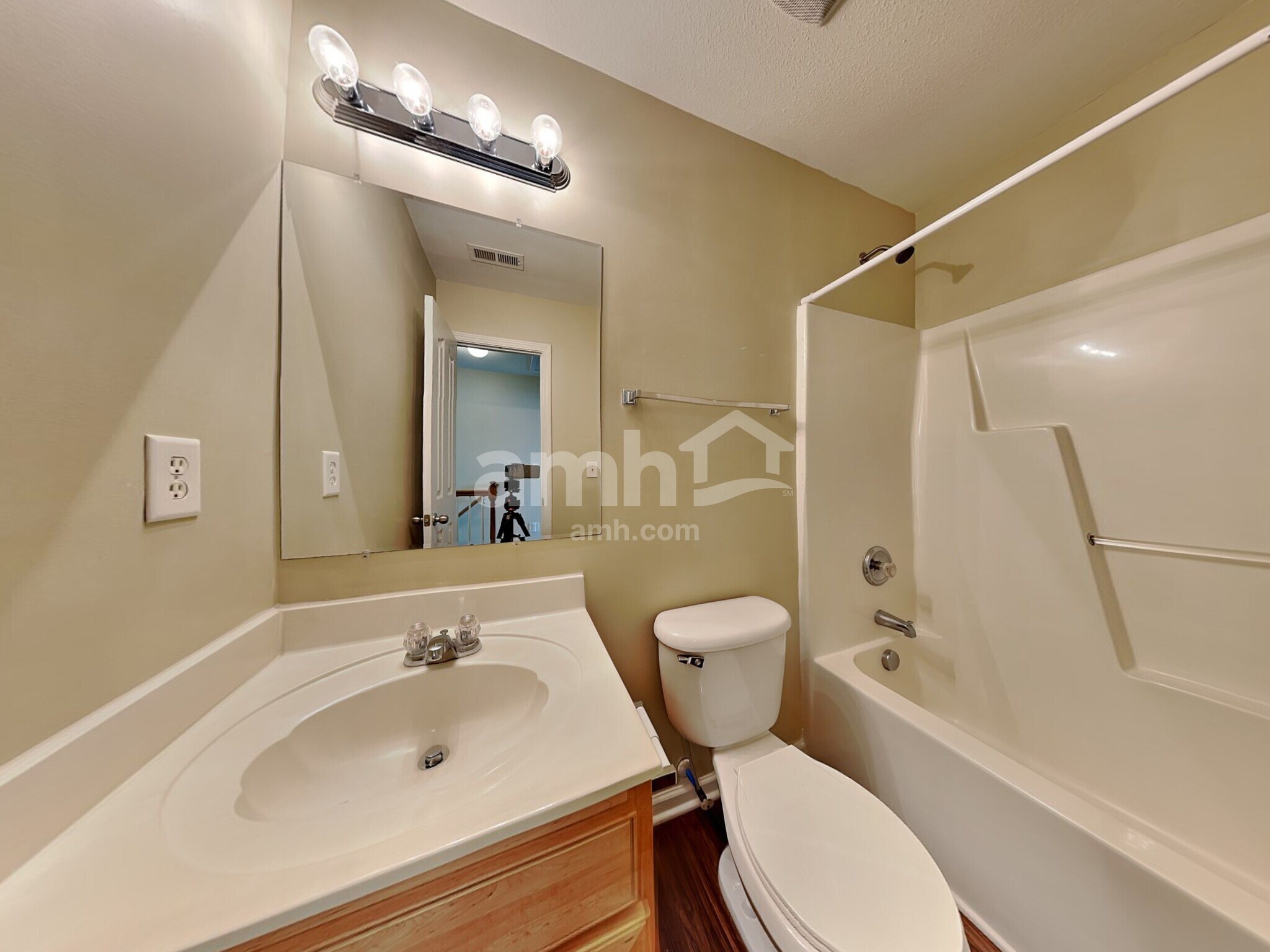 Building Photo - 8317 Rolling Meadows Ln