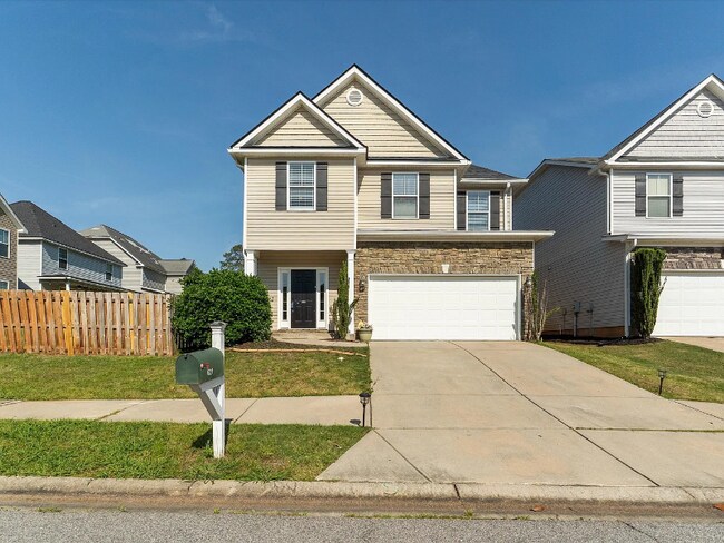 Primary Photo - 631 Dunrobin Ln