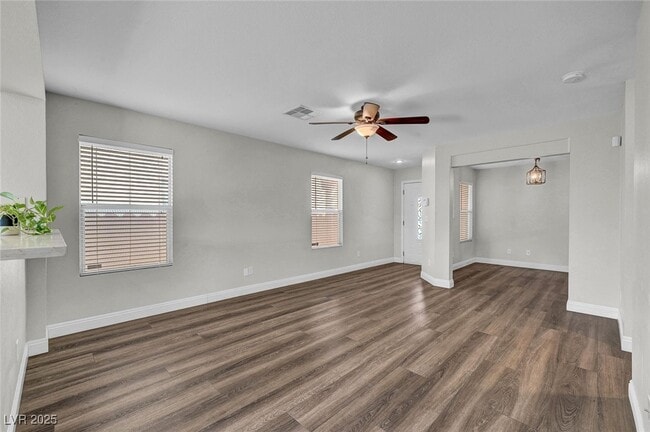 Building Photo - 2066 Dragonslayer Ave