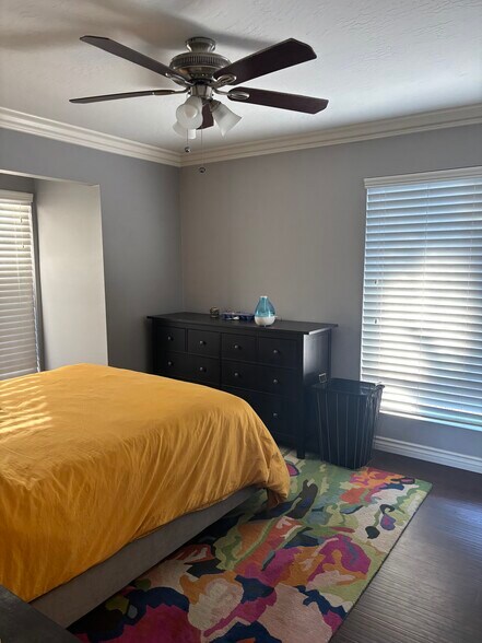 Building Photo - 7942 Mission Center Ct