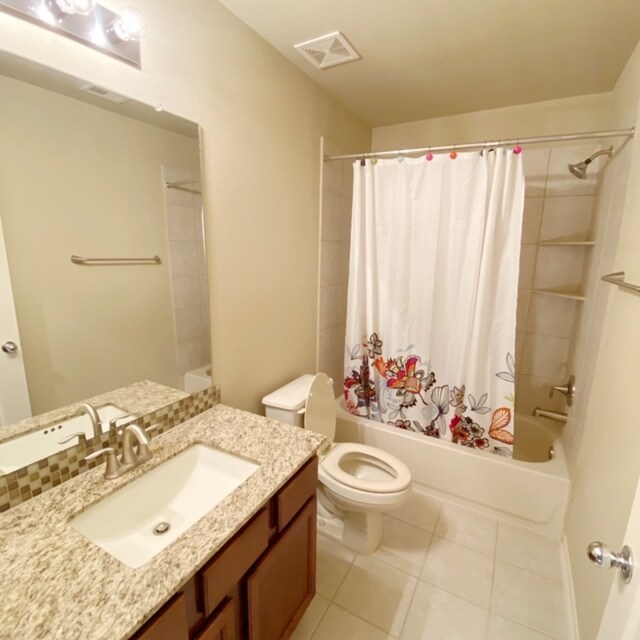 Building Photo - 710 Streamwood Ln