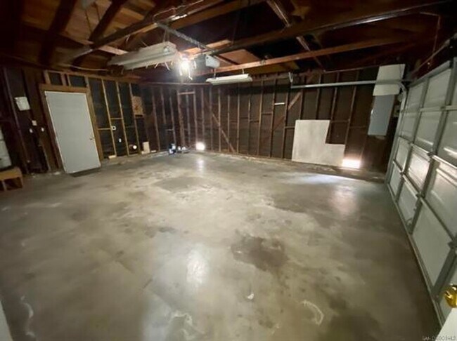Building Photo - Cardiff SHORT TERM RENTAL MAX 6 months  3 ...