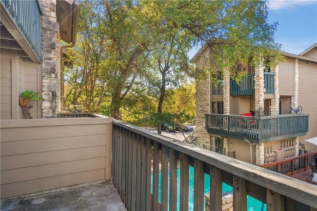 Building Photo - 3627 Menchaca Rd