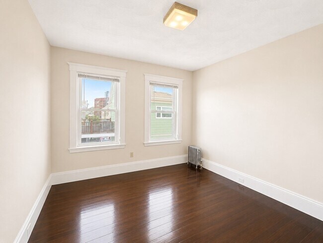 Building Photo - 26 Amaranth Ave