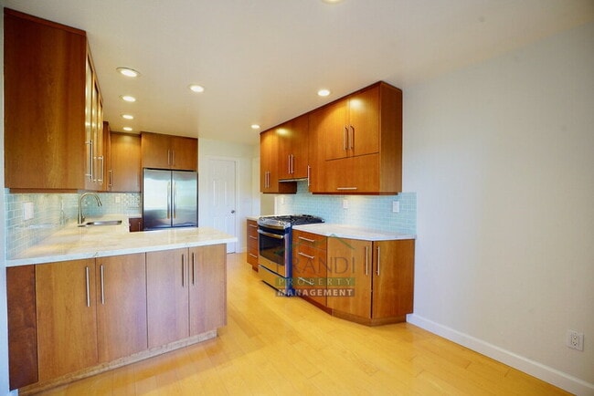 Building Photo - 13 Rockport Cove