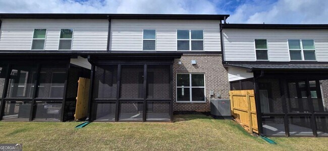 Building Photo - 5728 Urban Vlg Wy