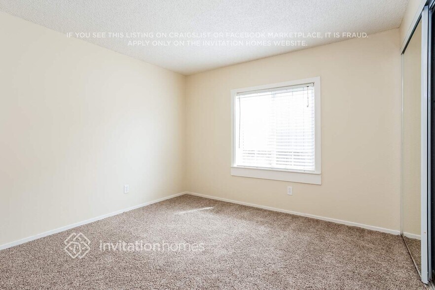 Building Photo - 1536 Emeric Ave