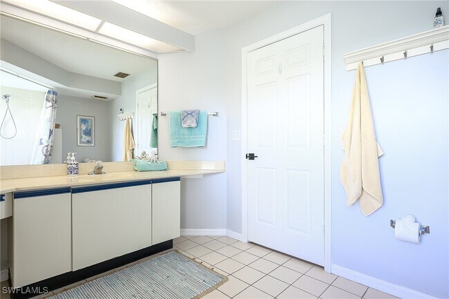 Building Photo - 586 Beachwalk Cir