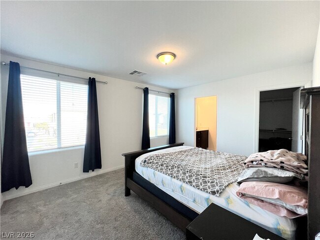 Building Photo - 5276 Sherwood Frst Ln