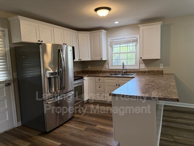 Building Photo - 179 Canterbury Dr