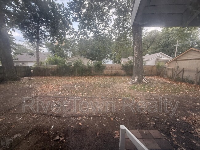 Building Photo - 719 Berclair Rd