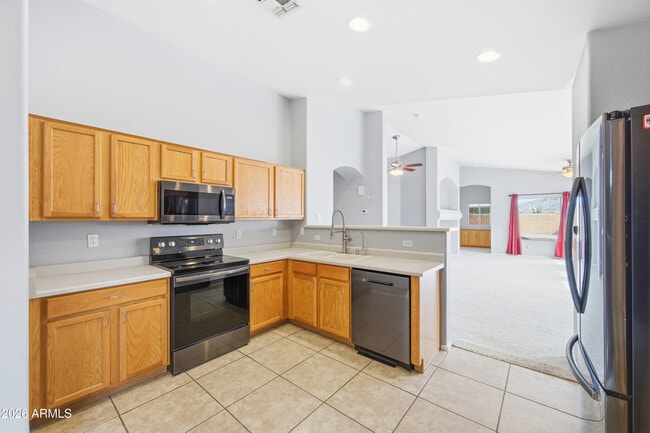 Building Photo - 12675 S 175th Ave