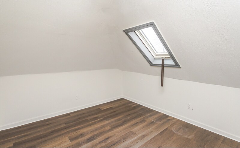 Building Photo - 423 Langdon St