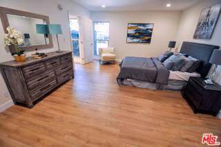 Building Photo - 2021 California Ave