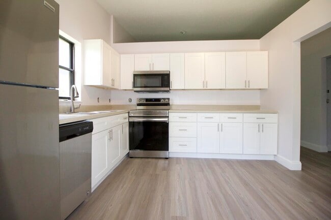 Building Photo - 3797 Park Lane Villas Rd