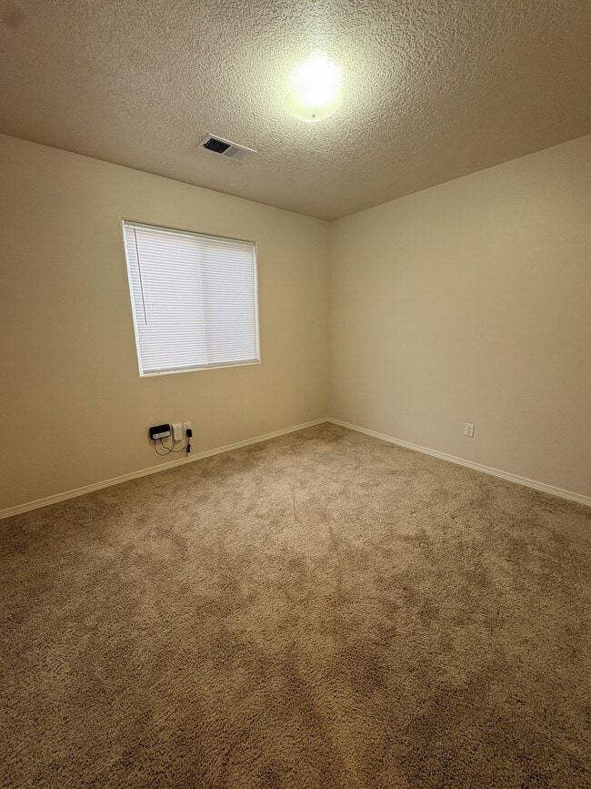 Building Photo - 1848 Gallinas Rd