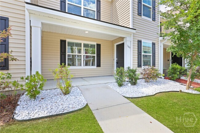 Building Photo - 109 Birch Cir