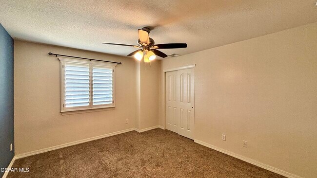 Building Photo - 12437 Pleasant Crest