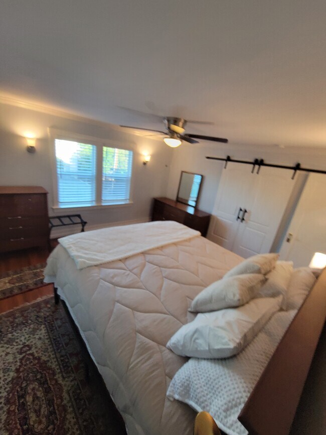 Building Photo - 3540 M St