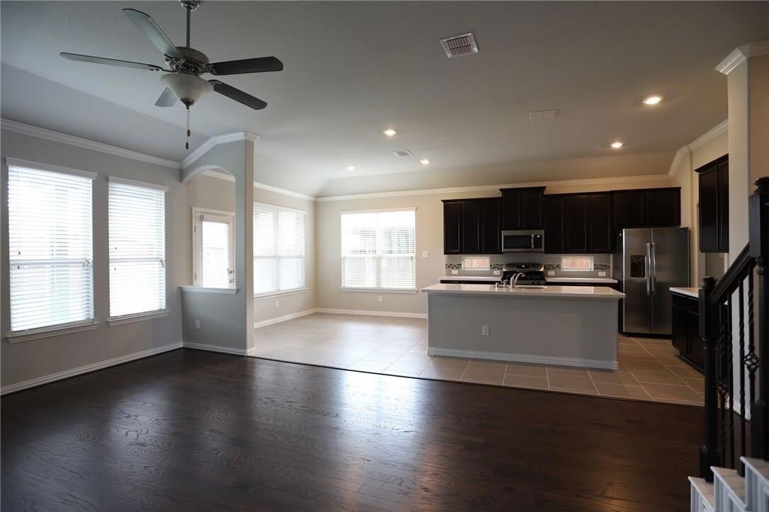 Building Photo - 15928 Holly Crk