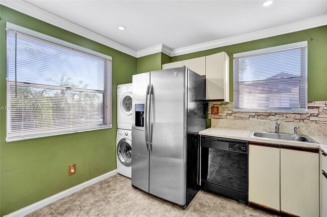 Building Photo - 11201 SW 13th St