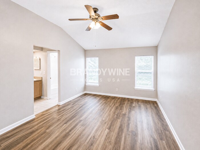 Building Photo - 7768 Rockridge Dr W