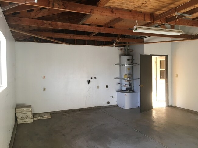 Building Photo - House