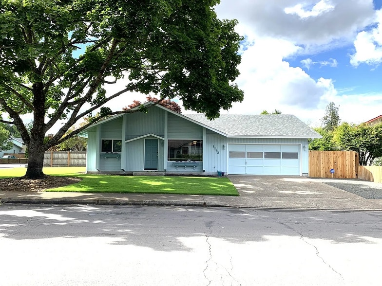 Primary Photo - 1143 Tyson Ln