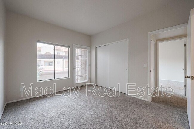 Building Photo - 11666 N 28th Dr