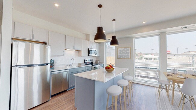 Building Photo - The Arlow on Kellogg