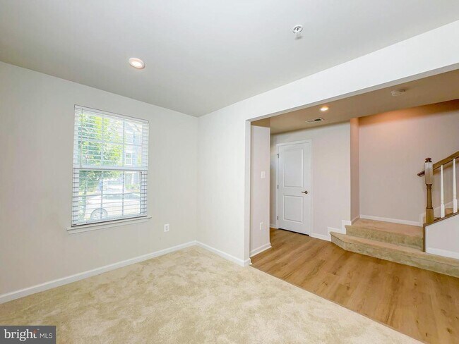 Building Photo - 72 Caswell Dr